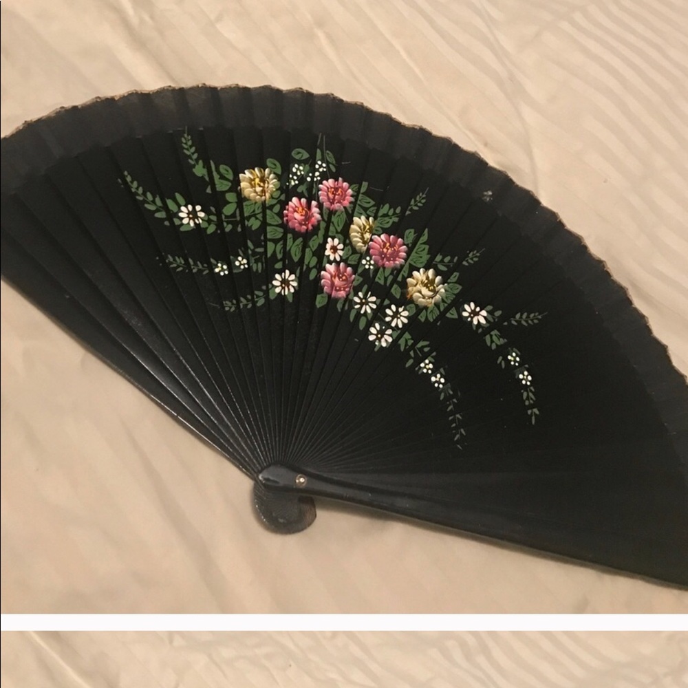 Fan - Picture 2 of 3